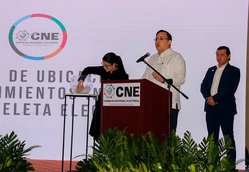 Growing concerns over pressure and sabotage at the CNE before the 2025 elections