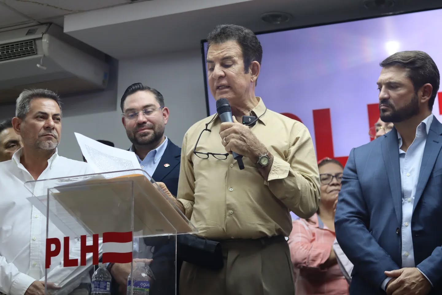Nasralla urges creation of national bloc against supposed government move to halt elections